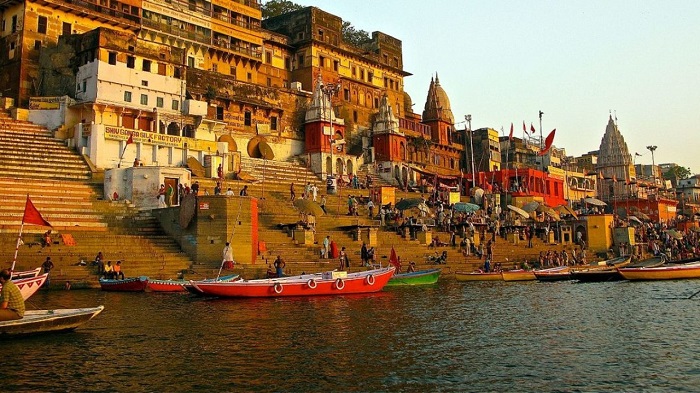 Varanasi - Thành phố tâm linh bên bờ sông Hằng